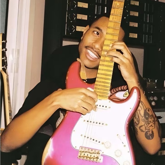 Meet your Posher, Gavin - Picture 1 of 1